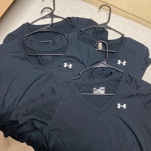 Under Armor Heat Gear 3 Short sleeve and 1 long sleeve Black shirts